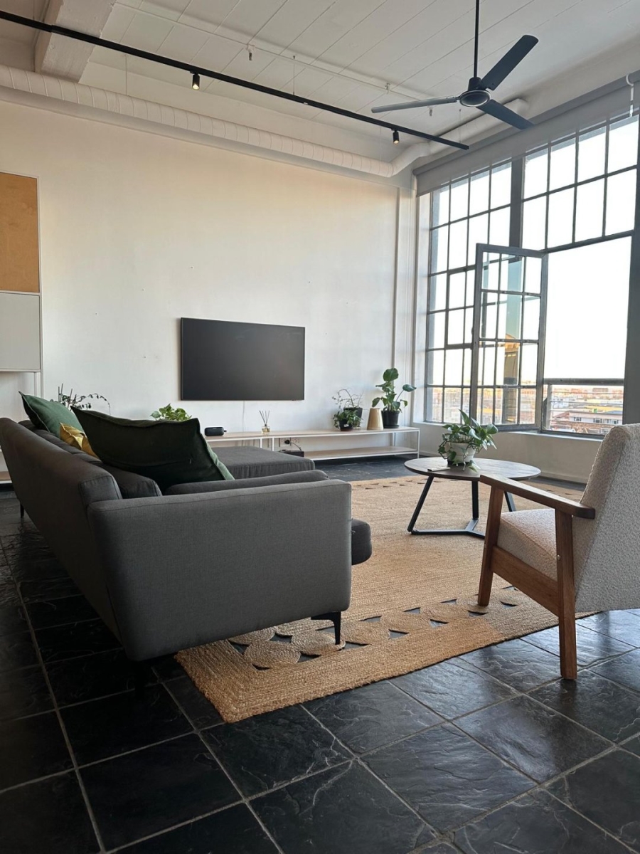 To Let 2 Bedroom Property for Rent in Woodstock Western Cape